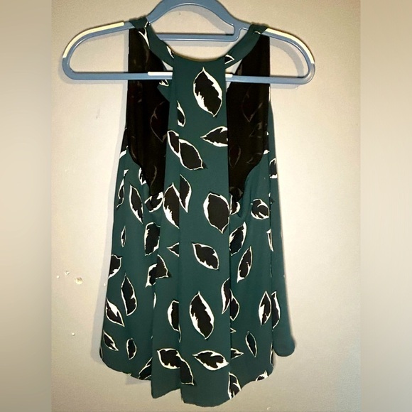 Loft Blouse with razor back twist detail, so pretty: new condition - Picture 4 of 4